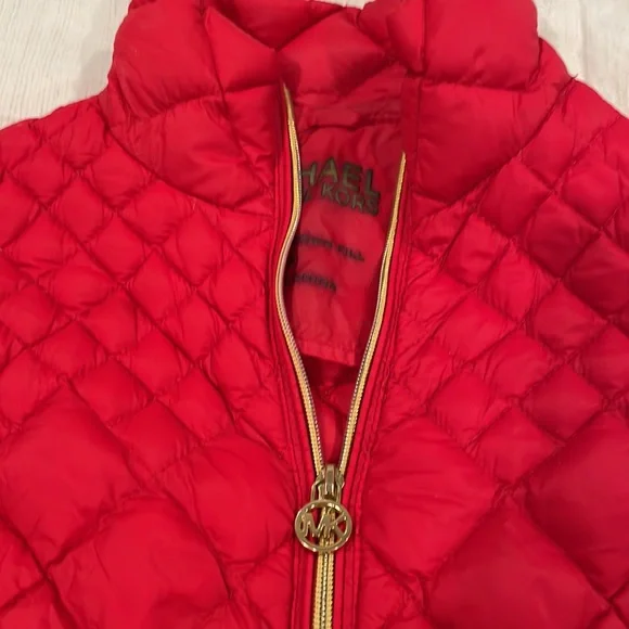 Micheal by Micheal Kors EUC XS light weight puffer vest - Picture 3 of 7
